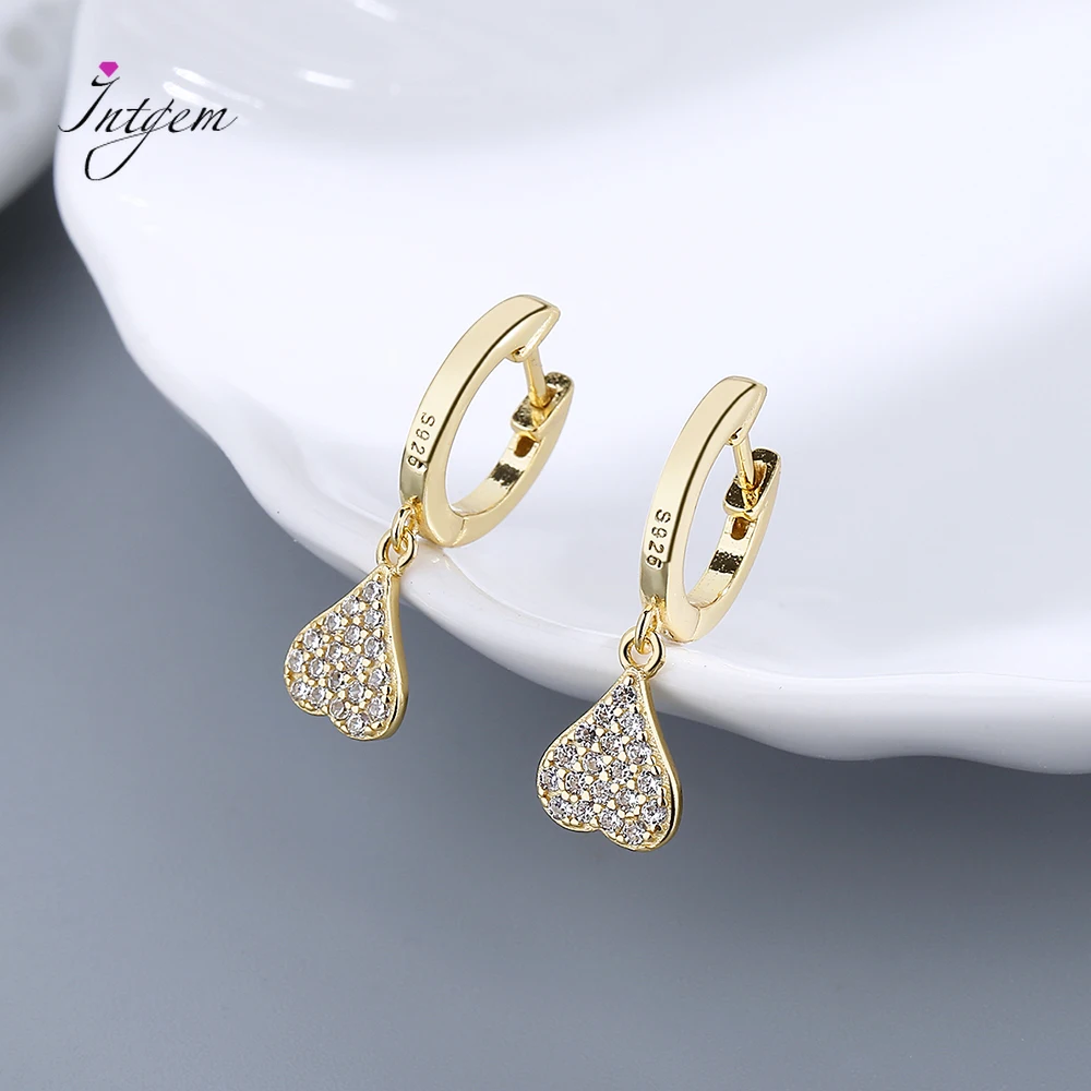 S925 Sterling Silver Earring 18K Gold Circle Hoop Earrings For Women Heart Shape Fashion Wedding Jewelry Circle Hoop Earring
S925 Sterling Silver Earring 18K Gold Circle Hoop Earrings For Women Heart Shape Fashion Wedding Jewelry Circle Hoop Earring