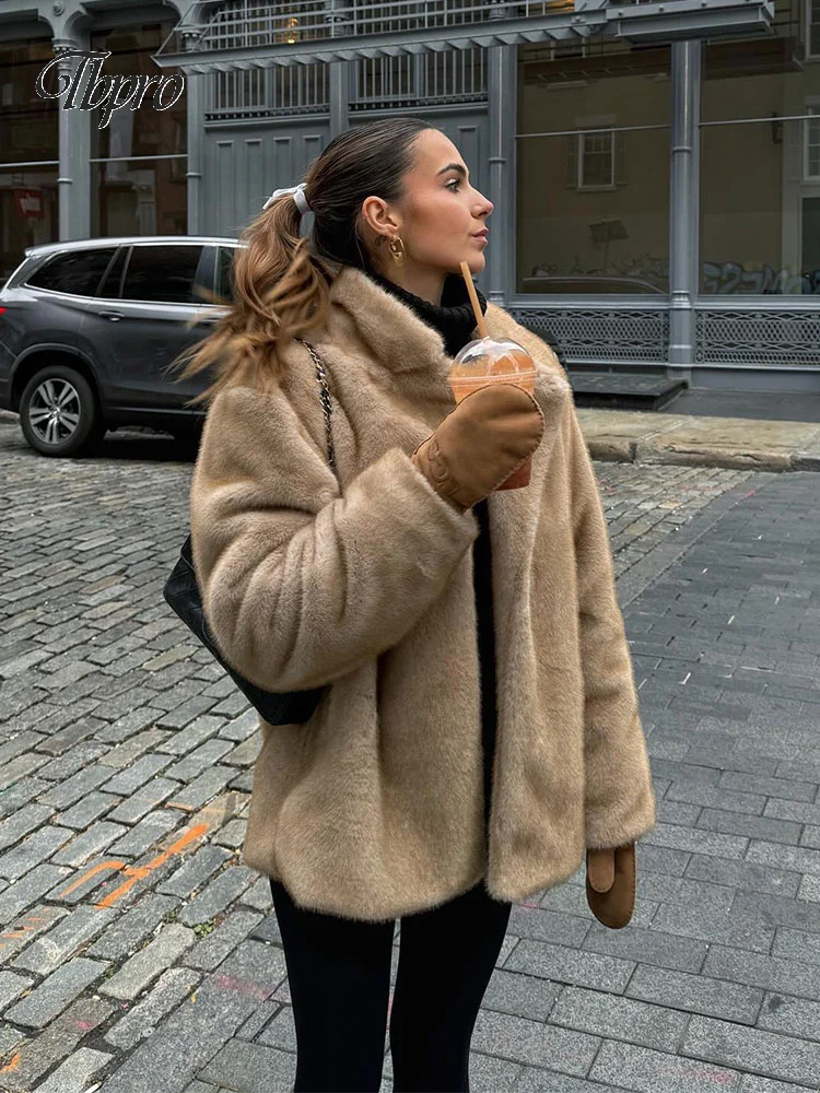 

Fashion Faux Fur Warm Coats For Women Elegant Turndown Collar Long Sleeved Thicken Jacket New Female Causal Loose Street Outwear