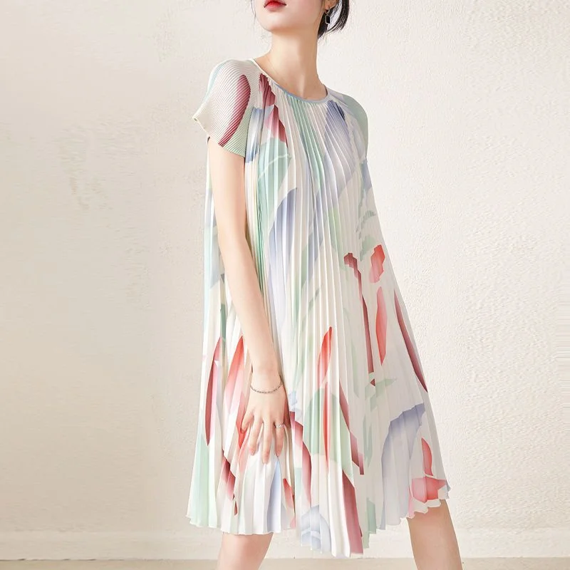 

Printed Dress Female 2023 Summer Print Reduce Age and Show Slim O Neck Short Sleeve Pleated Skirt Loose Pleated Dress Women