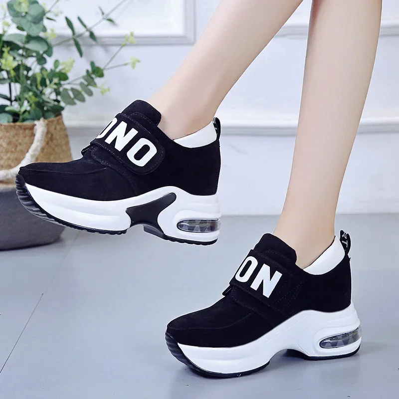

2024 Women High Heel Leisure Platform Sneakers Black Red Lady Breathable Height Increasing Running Shoes Slip on Wedges Trainers