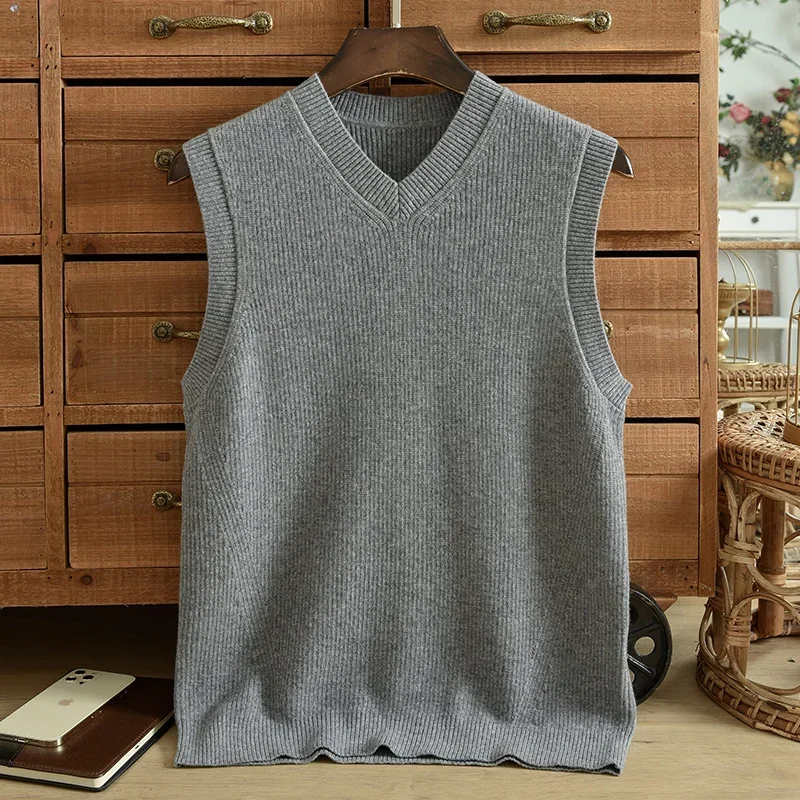 Autumn Pure Cashmere Sweater Men's Solid Color V-Neck Pullover Tank Top Casual Middle Age Knitted Sleeveless Sweater Large
Autumn Pure Cashmere Sweater Men's Solid Color V-Neck Pullover Tank Top Casual Middle Age Knitted Sleeveless Sweater Large