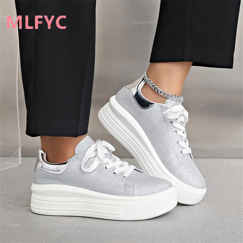 Spring and Autumn Fashion Casual Thick Sole Shoes New Fashion Women's Shoes Low Top Lace Up Flat Shoes Mujer
Spring and Autumn Fashion Casual Thick Sole Shoes New Fashion Women's Shoes Low Top Lace Up Flat Shoes Mujer