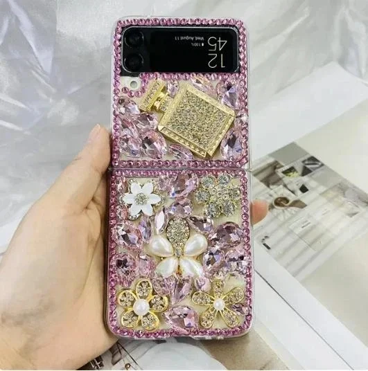 Luxury Rhinestone Cute Bear Bottle Phone Case For Samsung Galaxy Z Flip 1 2 4 3 Fashion Pearl Diamond Flowers Love Tassels Cover
Luxury Rhinestone Cute Bear Bottle Phone Case For Samsung Galaxy Z Flip 1 2 4 3 Fashion Pearl Diamond Flowers Love Tassels Cover