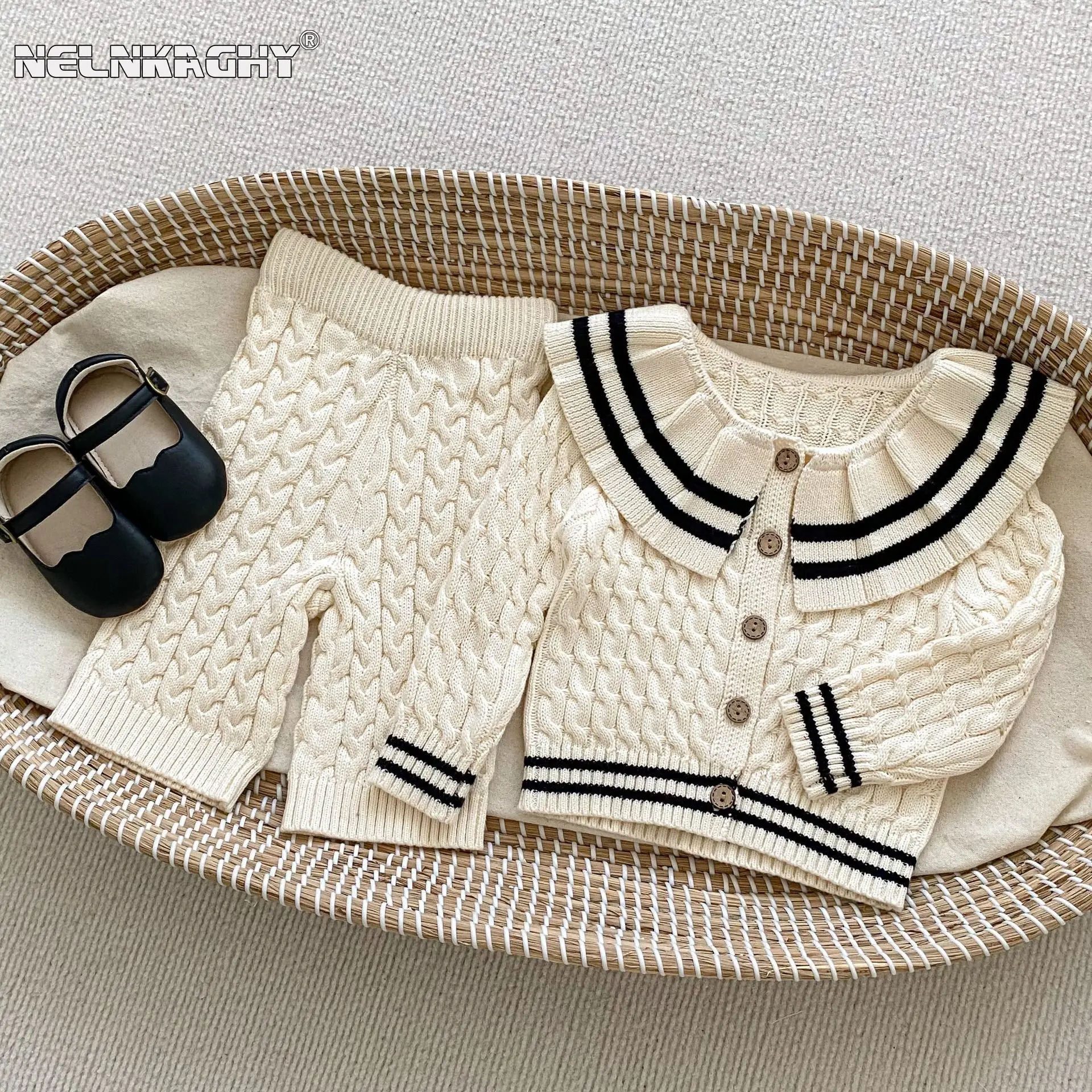 2023 Autumn New In Kids Baby Girls Full Sleeve Sailor Collar Knitted Top Coat Solid High Waist Pants Toddler Children Clothing
2023 Autumn New In Kids Baby Girls Full Sleeve Sailor Collar Knitted Top Coat Solid High Waist Pants Toddler Children Clothing