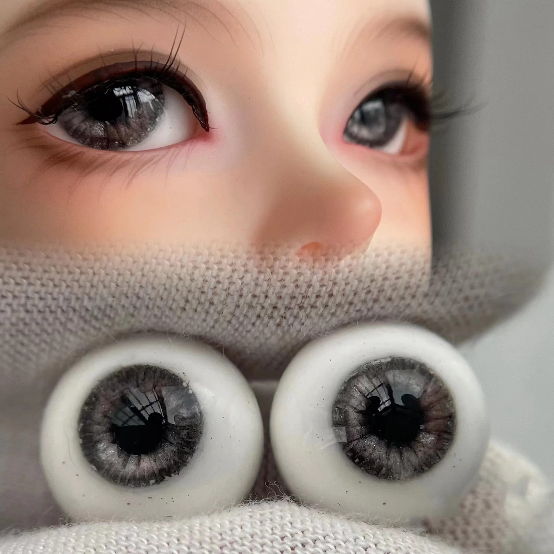 Grey Eyes Resin BJD Doll Accessories Eyeball For 1/3 BJD SD Doll OB11 DIY Handmade Eyeball 16mm/18mm
Grey Eyes Resin BJD Doll Accessories Eyeball For 1/3 BJD SD Doll OB11 DIY Handmade Eyeball 16mm/18mm