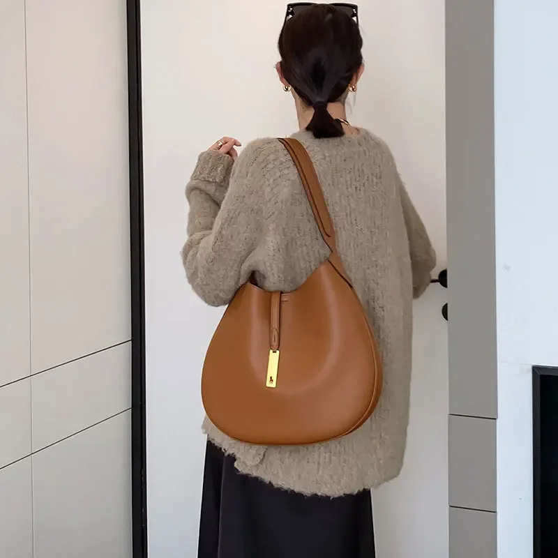 Women's Leather Niche Large Capacity Underarm Bag Classic Top Layer Cowhide Tote Bag Casual Versatile Shoulder Bag
Women's Leather Niche Large Capacity Underarm Bag Classic Top Layer Cowhide Tote Bag Casual Versatile Shoulder Bag
