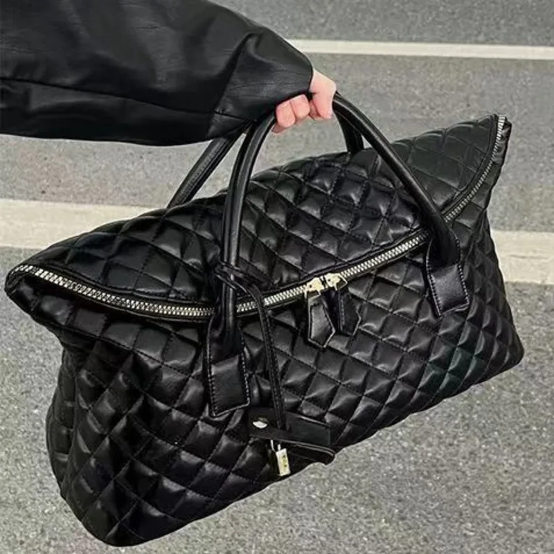 YS Soft Leather Lingge Travel For Women 2023 New Underarm Single Shoulder Boarding Lage Large Shopping Handheld Fiess Bag
YS Soft Leather Lingge Travel For Women 2023 New Underarm Single Shoulder Boarding Lage Large Shopping Handheld Fiess Bag