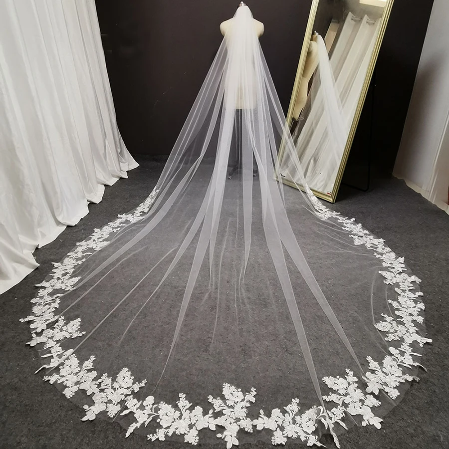High Quality 3 Meters Neat Sparkle Sequins Appliqued Lace Edge 1T Wedding Veil with Comb 3M Long Luxury 1 Layer Bridal Veil
High Quality 3 Meters Neat Sparkle Sequins Appliqued Lace Edge 1T Wedding Veil with Comb 3M Long Luxury 1 Layer Bridal Veil