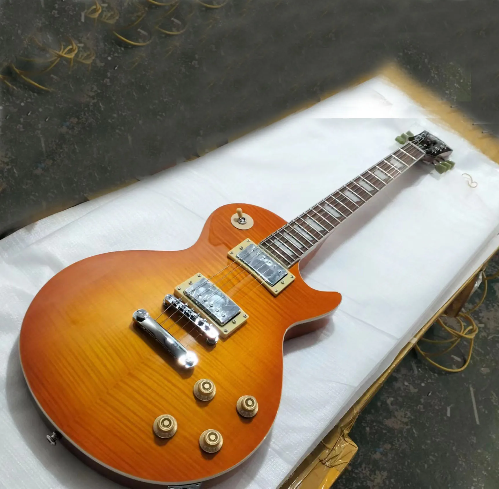 

Оранжевый Гриф для гитары через высококачественную 6-струнную электрогитару