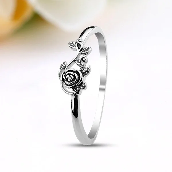 Vintage Silver Color Rose Flower Rings Engagement Wedding Ring Retro Jewelry for Women Female
Vintage Silver Color Rose Flower Rings Engagement Wedding Ring Retro Jewelry for Women Female