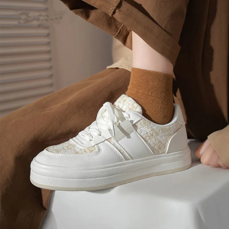 Platform White Shoes Women's 2024 Summer Mesh Sports Casual Shoes Lace-up Versatile Non-slip Running Shoes Sapatos Vulcanizados
Platform White Shoes Women's 2024 Summer Mesh Sports Casual Shoes Lace-up Versatile Non-slip Running Shoes Sapatos Vulcanizados