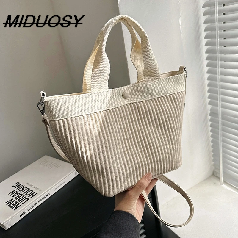 2023 New Universal Women's Bag Versatile Casual Tote Bag Pleated Zipper Commuter Messenger Bag Fashion Big Bags
2023 New Universal Women's Bag Versatile Casual Tote Bag Pleated Zipper Commuter Messenger Bag Fashion Big Bags