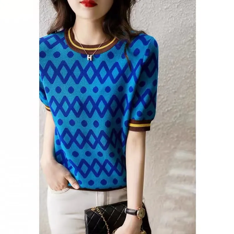 Women's Blue diamond grid t-shirts summer new 100% cotton knitted short sleeves casual ladies tees 
Women's Blue diamond grid t-shirts summer new 100% cotton knitted short sleeves casual ladies tees