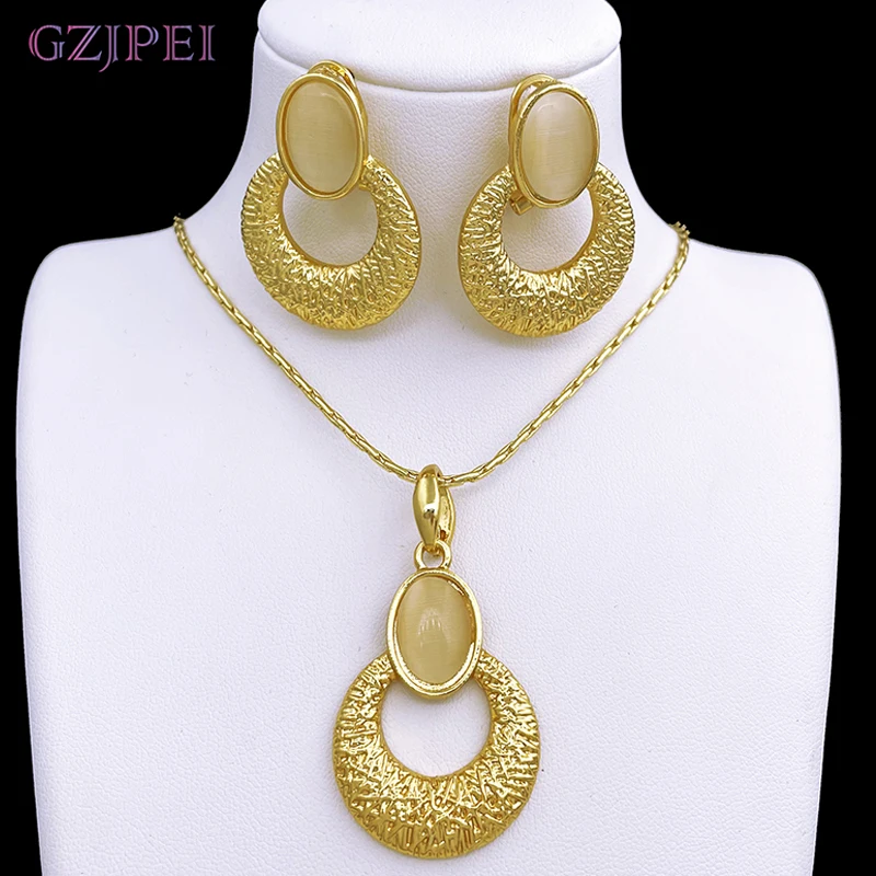 Latest Necklaces Earrings Set Elegant Opal Jewelry For Women Dubai Gold Color Round Pendant Bride Wedding Party Gift
Latest Necklaces Earrings Set Elegant Opal Jewelry For Women Dubai Gold Color Round Pendant Bride Wedding Party Gift