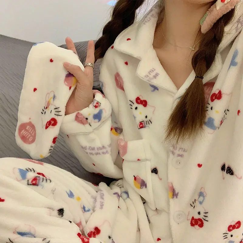 Милая кошка Kawai HelloKitty Милая флисовая мягкая Пижама женская зимняя мягкая Кардиган с длинным рукавом женский подарок
Милая кошка Kawai HelloKitty Милая флисовая мягкая Пижама женская зимняя мягкая Кардиган с длинным рукавом женский подарок