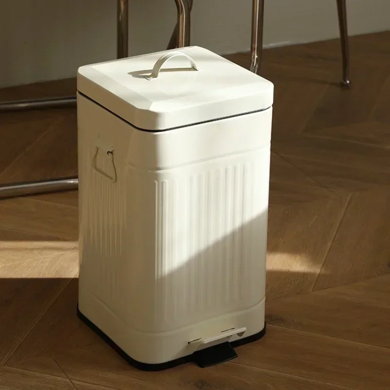 Retro Living Room Trash Can Large Clamshell Garbage Bin Foot Design Rubbish Bin Practical And Beautiful Waste Basket
Retro Living Room Trash Can Large Clamshell Garbage Bin Foot Design Rubbish Bin Practical And Beautiful Waste Basket