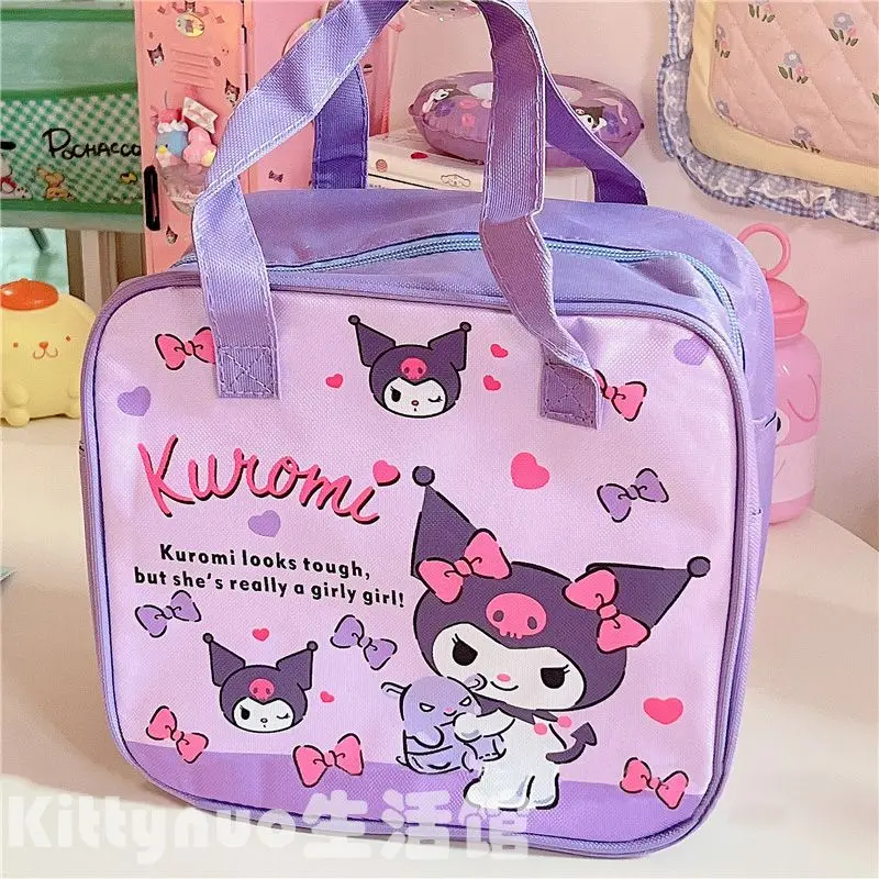 Sanrio Kawaii Kuromi Cinnamoroll Large Capacity Portable Lunch Box Bag Cute Cartoon Pompompurin Pochacco Handbag Toys for Girls
Sanrio Kawaii Kuromi Cinnamoroll Large Capacity Portable Lunch Box Bag Cute Cartoon Pompompurin Pochacco Handbag Toys for Girls