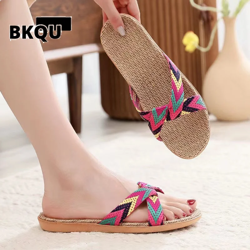 BKQU 2023 Summer Colors Flax Home Slippers Women 35-45 Large Size Slapping Beach Flip Flops Non-slip Unisex Family Slippers
BKQU 2023 Summer Colors Flax Home Slippers Women 35-45 Large Size Slapping Beach Flip Flops Non-slip Unisex Family Slippers