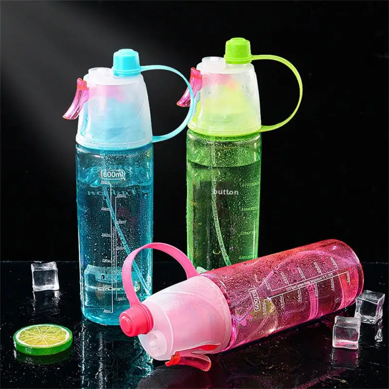 

600ml Sports Spray Water Cup Outdoor Portable Watering Bottle Leakproof Travel Mist Jars With Straw Drinkware Drinking Supplies