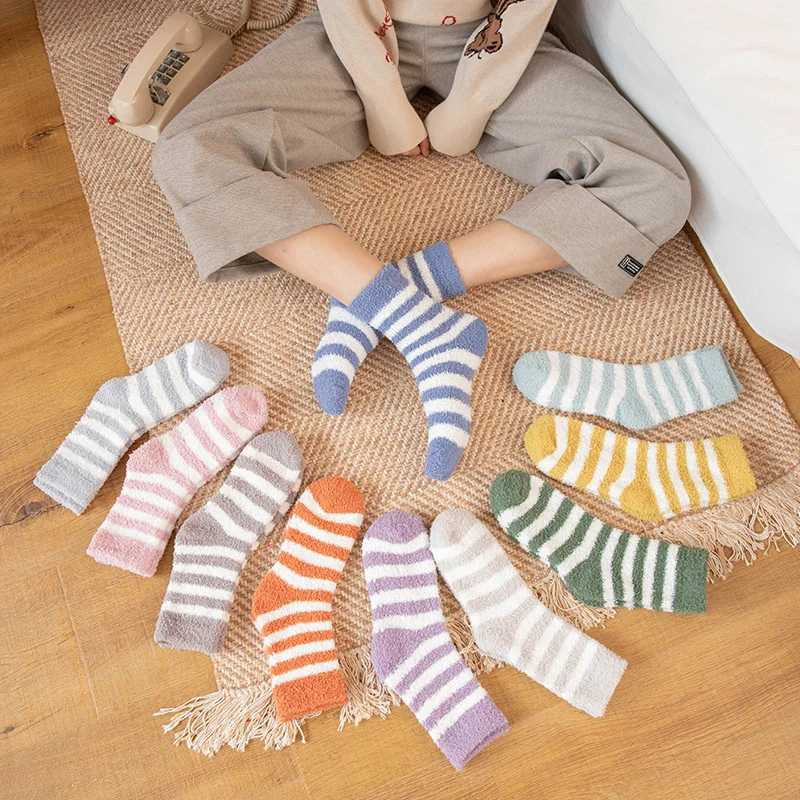 5Pair Thick Plush Socks Women Girls Fashion Striped Soft Fluffy Sports Socks For Outdoor Skiing Climbing Sleeping Floor Stocking
5Pair Thick Plush Socks Women Girls Fashion Striped Soft Fluffy Sports Socks For Outdoor Skiing Climbing Sleeping Floor Stocking