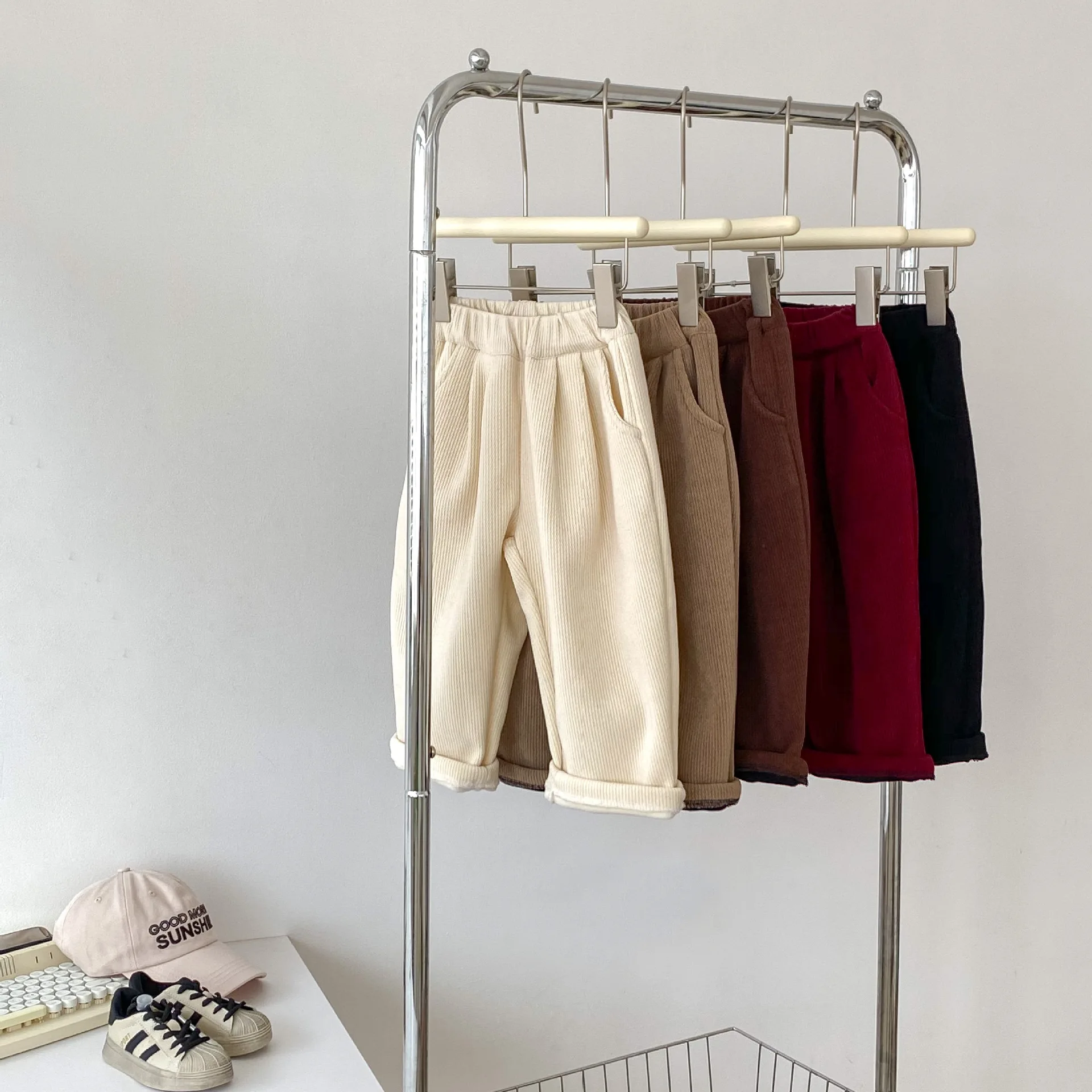 Winter Korean Kids Corduroy Pants Solid Color Plus Fleece Boys Girls Thicken Warm Trousers 2-10Years Children's Clothes
Winter Korean Kids Corduroy Pants Solid Color Plus Fleece Boys Girls Thicken Warm Trousers 2-10Years Children's Clothes