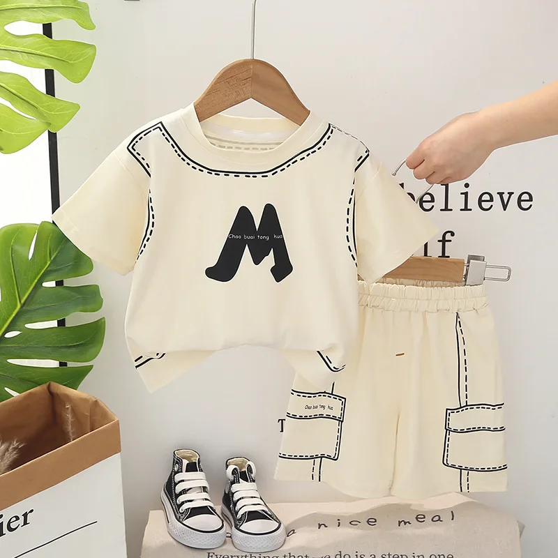 Kids Summer Clothes 2024 New Korean Fashion O-neck Letter Pullover Short Sleeve T-shirt Tops and Shorts Baby Boys Sportswear
Kids Summer Clothes 2024 New Korean Fashion O-neck Letter Pullover Short Sleeve T-shirt Tops and Shorts Baby Boys Sportswear