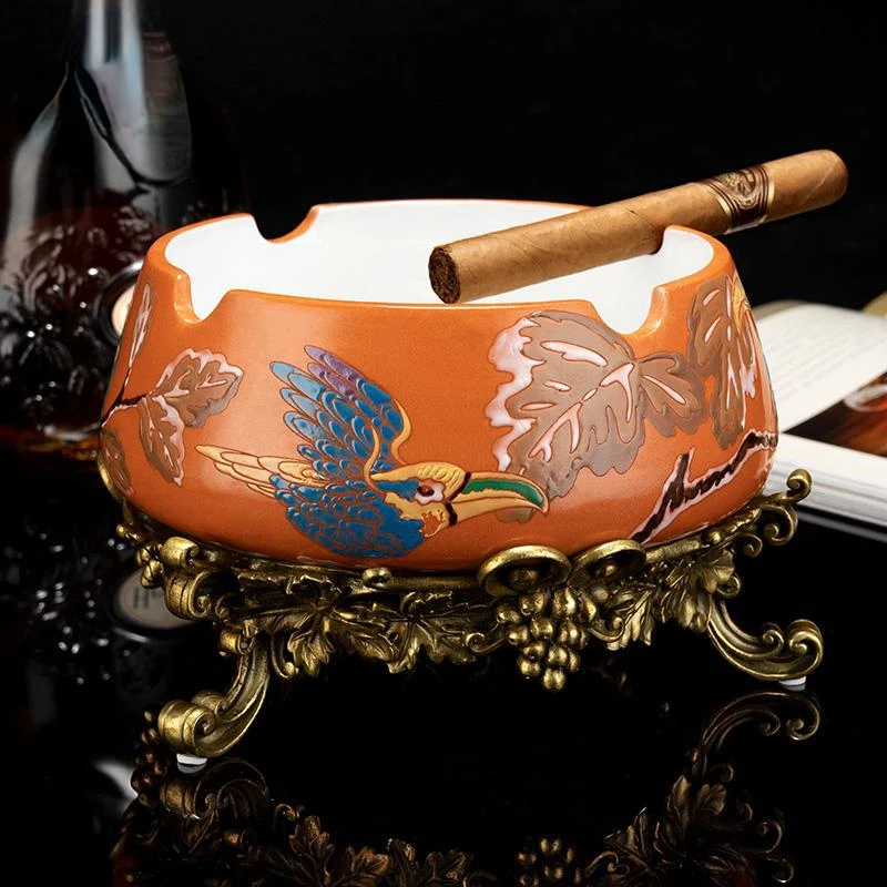

Antique elegance Ceramic Cigar Ashtray Hand-painted Artwork Large Diameter Ashtray Inlaid Brass Smoking Accessories