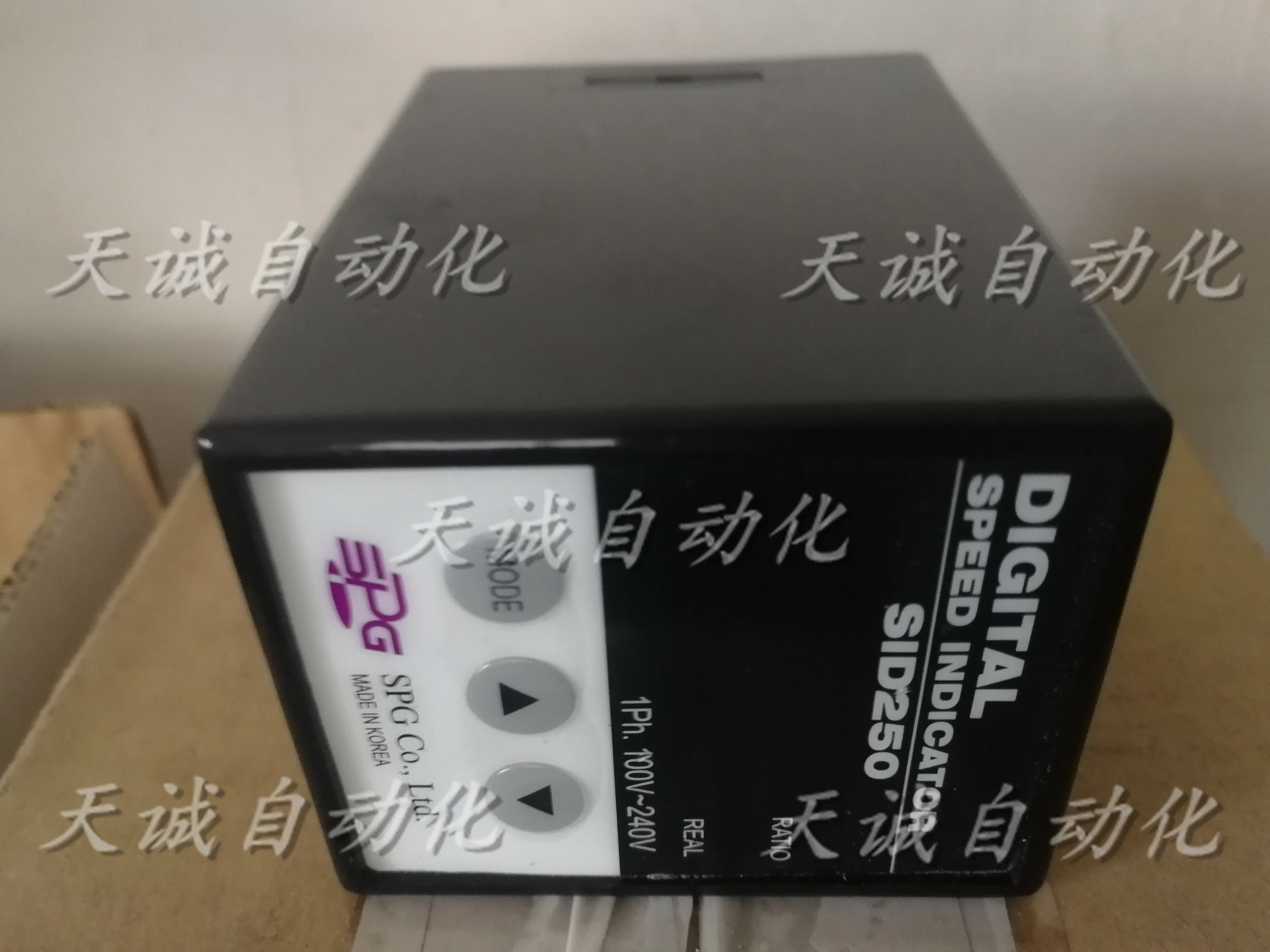 Imported Korean SPG Electronic Governor DIGITAL SID250 100-240V Spot Bargaining.
Imported Korean SPG Electronic Governor DIGITAL SID250 100-240V Spot Bargaining.
