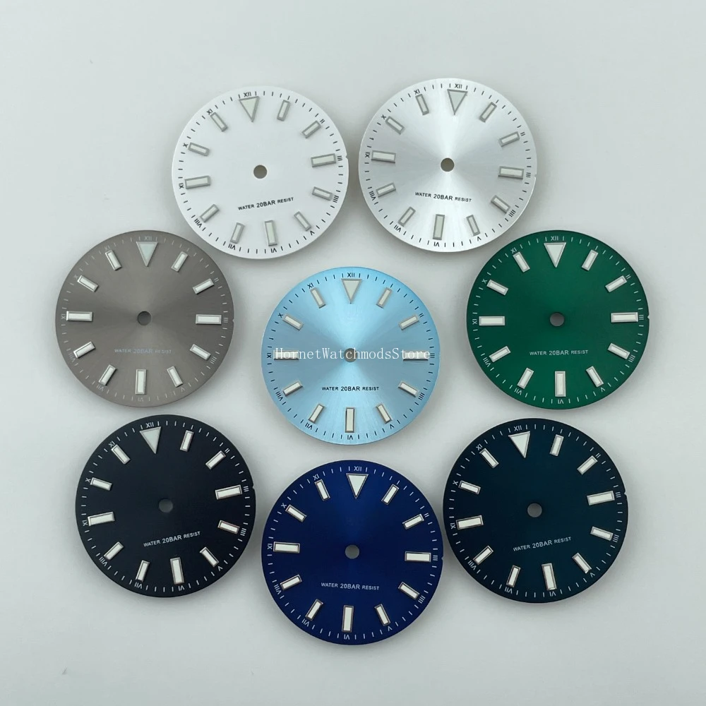 Improved watch accessory 28.5MM sun patterned dial with striped green studs for NH35/36 movement
Improved watch accessory 28.5MM sun patterned dial with striped green studs for NH35/36 movement