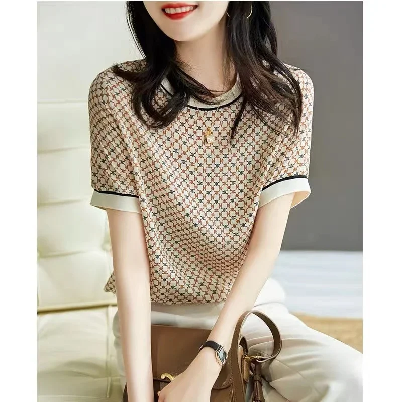 Western style silk short sleeve women's summer new printed round collar mulberry silk T shirt satin small top thin versatile top
Western style silk short sleeve women's summer new printed round collar mulberry silk T shirt satin small top thin versatile top