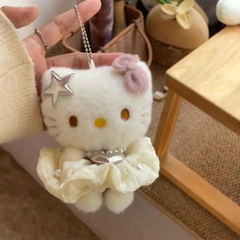 Плюшевый брелок Hello Kitty Sanrio, мультяшный аниме Kawaii, в юбке, кукла КТ, плюшевая подвеска, мягкая игрушка, украшение для сумки, подарок для девочки
Плюшевый брелок Hello Kitty Sanrio, мультяшный аниме Kawaii, в юбке, кукла КТ, плюшевая подвеска, мягкая игрушка, украшение для сумки, подарок для девочки