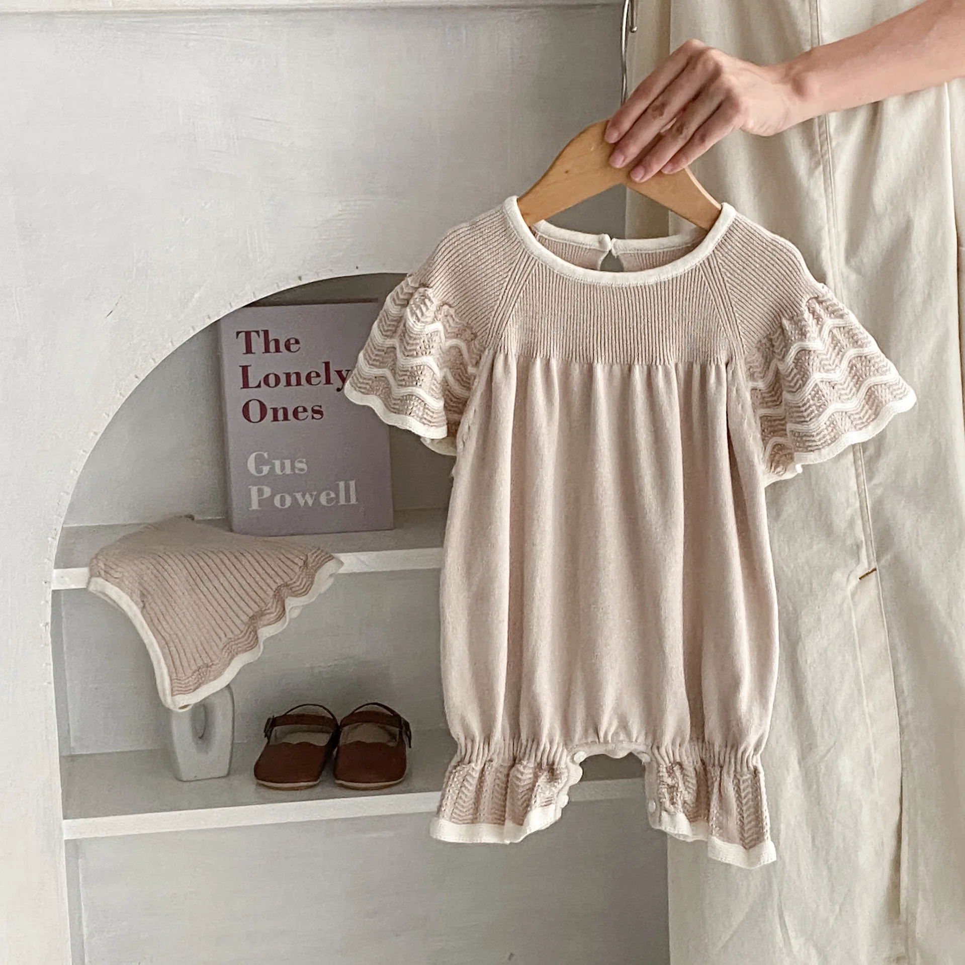 Baby Girls Knitted Bodysuit 2023 Autumn Korean Toddler Flying Sleeve Knit Jumpsuit With Cap Cotton Newborn Infant Clothes
Baby Girls Knitted Bodysuit 2023 Autumn Korean Toddler Flying Sleeve Knit Jumpsuit With Cap Cotton Newborn Infant Clothes