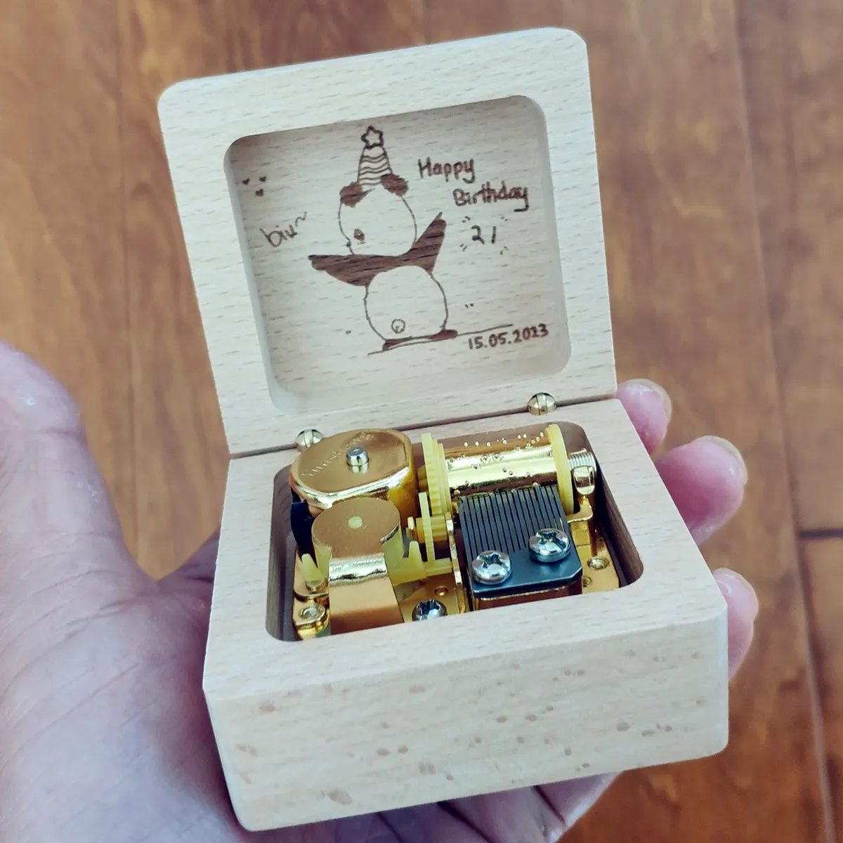 

Engraved Music Box with Photo, Musical Gifts, Unusual Birthday Anniversary, Wedding Souvenir, Always Be Happy