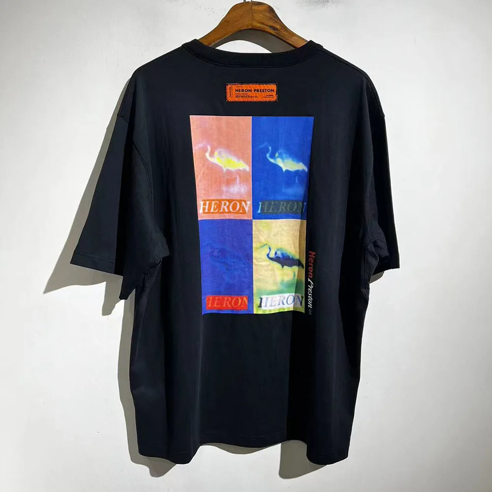 2023ss 1:1 Top Quality Print Oversized T-shirt Casual Graphic T Shirts Streetwear Tees Crop Top Women's Clothes Men's Clothing
2023ss 1:1 Top Quality Print Oversized T-shirt Casual Graphic T Shirts Streetwear Tees Crop Top Women's Clothes Men's Clothing