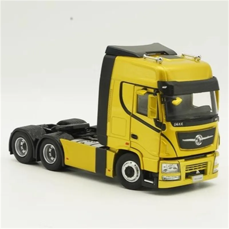 1/43 Scale Model Metal Diecast Alloy Flagship Kx Tractor Trailer Heavy Truck Collection Souvenir Display Decoration Toys Gifts
1/43 Scale Model Metal Diecast Alloy Flagship Kx Tractor Trailer Heavy Truck Collection Souvenir Display Decoration Toys Gifts