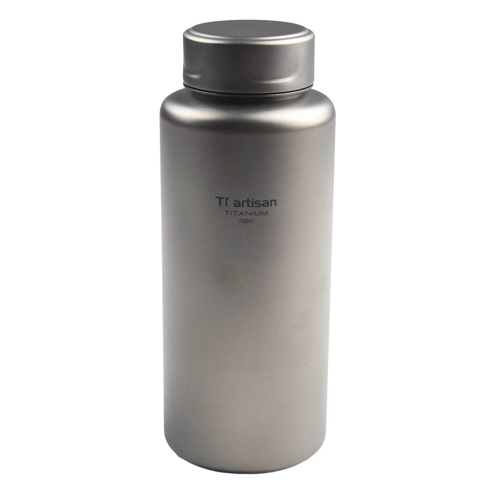 Prepare for Your Next Outdoor Adventure with our Double Guaranteed Titanium Water Bottle Available in 700ml and 1L Options
Prepare for Your Next Outdoor Adventure with our Double Guaranteed Titanium Water Bottle Available in 700ml and 1L Options