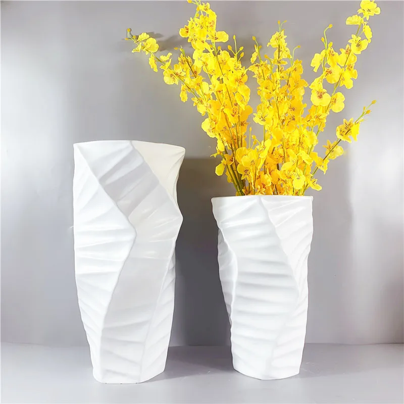 Modern Black Vase Wedding Table Luxury Minimaliste Garden Abstract Rustic Plant Table Face Vase Jarrones Room Decoration JW50HP
Modern Black Vase Wedding Table Luxury Minimaliste Garden Abstract Rustic Plant Table Face Vase Jarrones Room Decoration JW50HP
