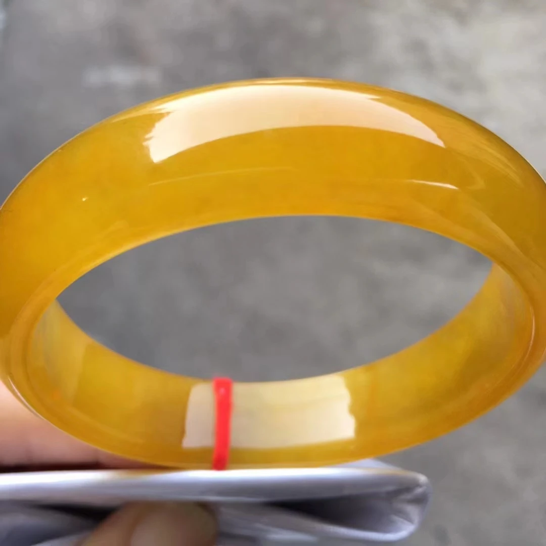 Браслет класса AAAAA из Мьянмы с желтым нефритом, изысканное кольцо с изумрудом, Изящные Ювелирные аксессуары, браслет на удачу, праздник, подарок
Браслет класса AAAAA из Мьянмы с желтым нефритом, изысканное кольцо с изумрудом, Изящные Ювелирные аксессуары, браслет на удачу, праздник, подарок