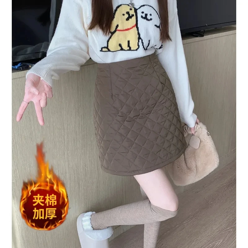 Autumn and winter 2023 new velvet short skirt, high waist, slim, a-line, anti-slip bottom, cotton skirt
Autumn and winter 2023 new velvet short skirt, high waist, slim, a-line, anti-slip bottom, cotton skirt
