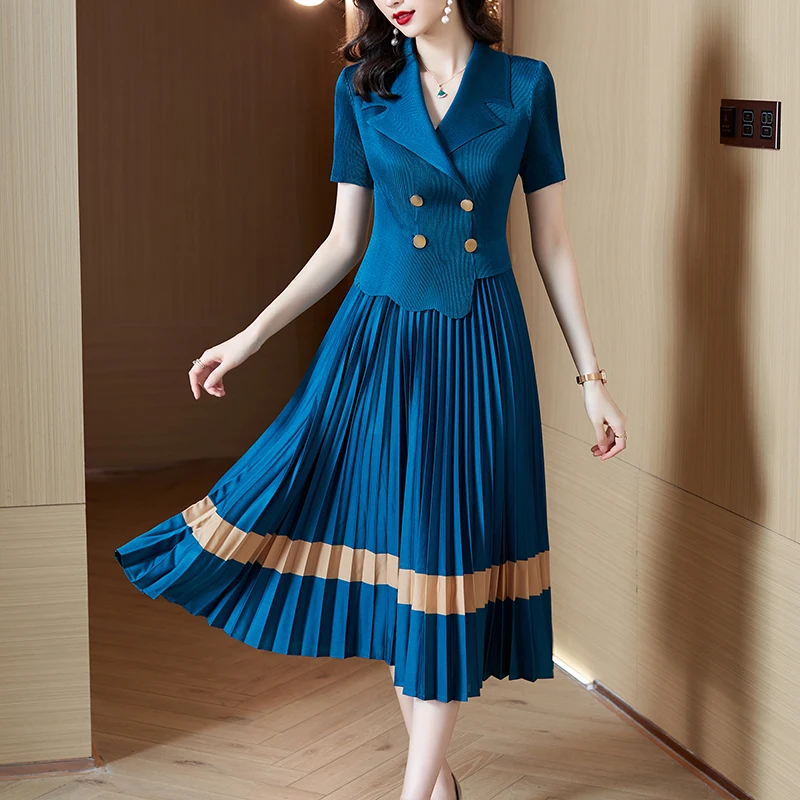 Women Black Patchwork Pleated Midi Dress Summer Korean Vintage Casual Party Dress 2024 New Elegant Bodycon Evening Dress
Women Black Patchwork Pleated Midi Dress Summer Korean Vintage Casual Party Dress 2024 New Elegant Bodycon Evening Dress