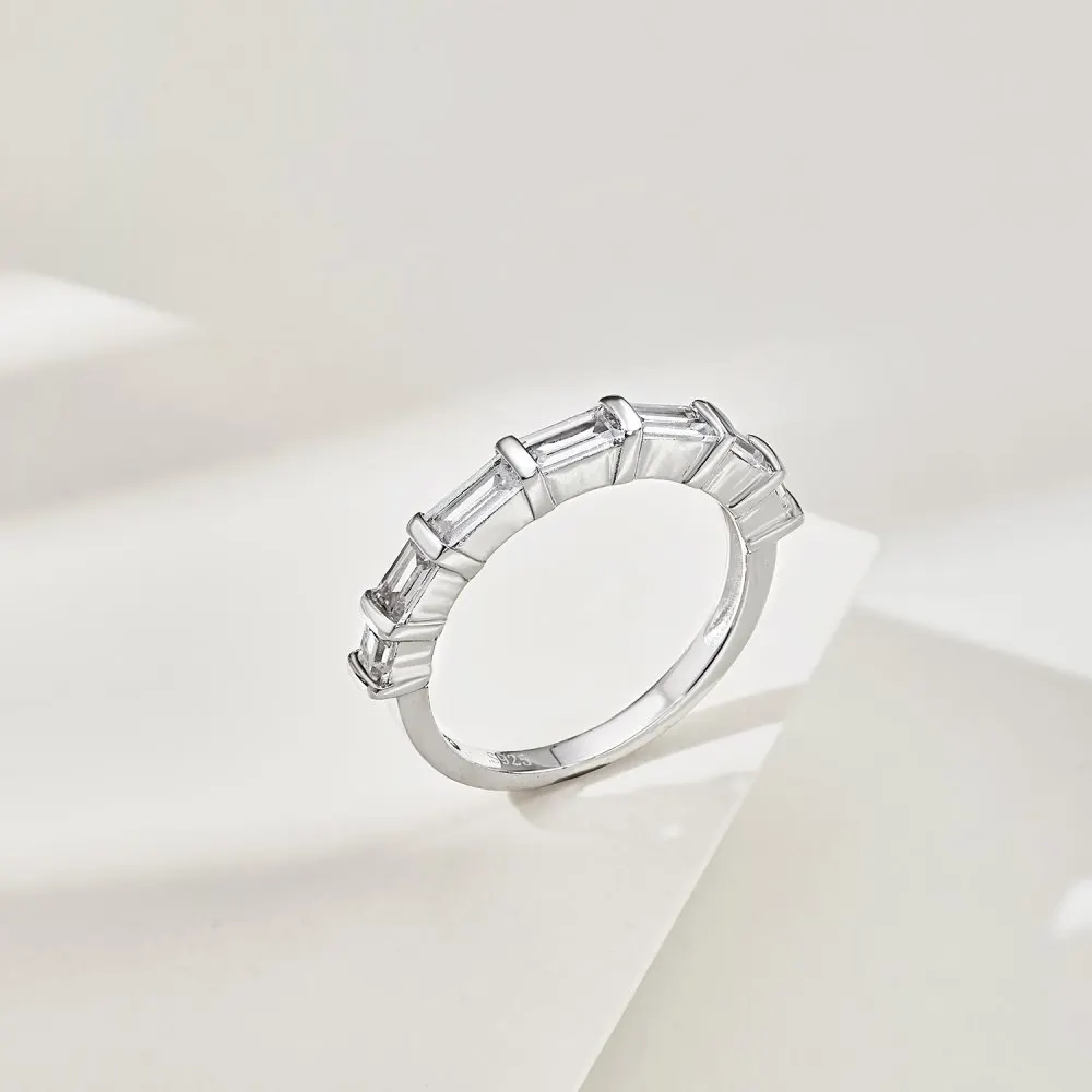 Karachis S925 sterling silver geometric women's stackable matching ring for women, cold, light, luxurious, and versatile
Karachis S925 sterling silver geometric women's stackable matching ring for women, cold, light, luxurious, and versatile