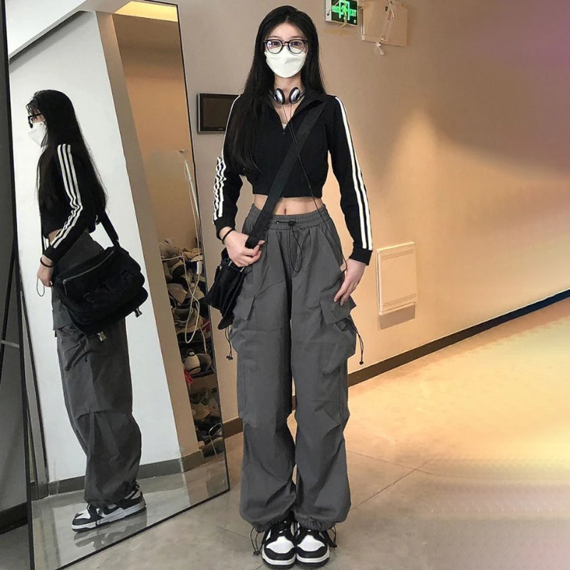 Spring and Autumn Women Wide Leg Pants Streetwear Y2K Korean Version Casual Fashion Large Size Joggers Trousers Female
Spring and Autumn Women Wide Leg Pants Streetwear Y2K Korean Version Casual Fashion Large Size Joggers Trousers Female