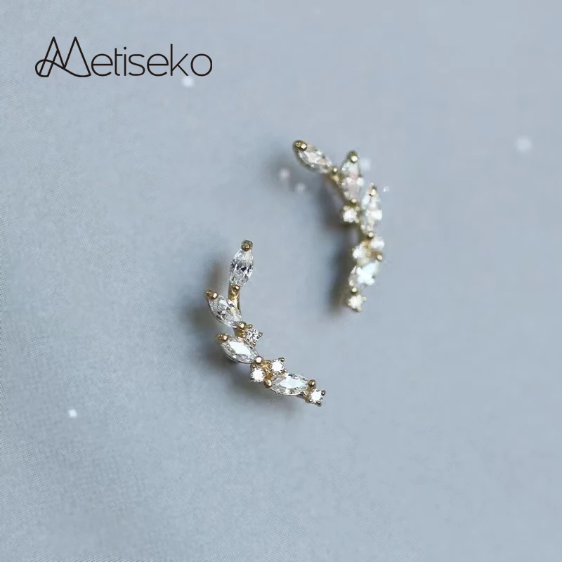 Metiseko 925 Sterling Silver Laurel Branch Stud Earrings Plated 14K Gold Full of Cubic Zirconia Shiny Elegant Earrings for Women
Metiseko 925 Sterling Silver Laurel Branch Stud Earrings Plated 14K Gold Full of Cubic Zirconia Shiny Elegant Earrings for Women