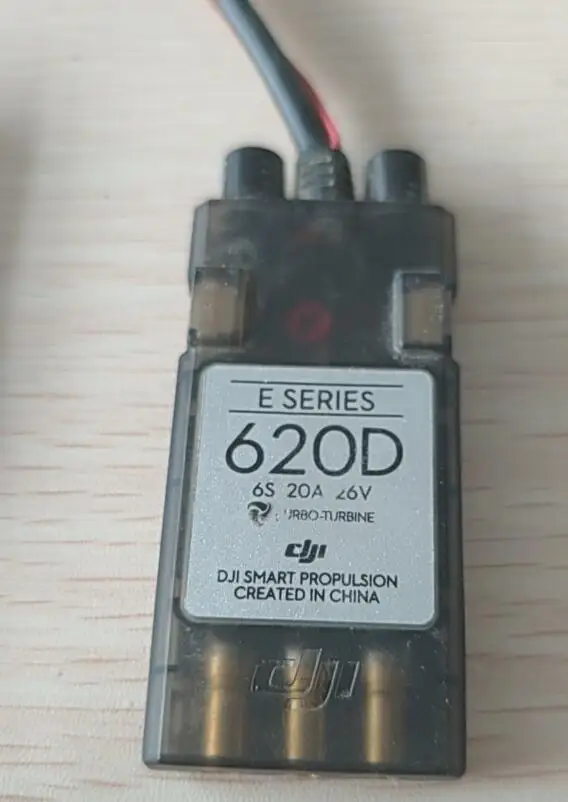 90% новый оригинальный E800 20A 26V 4-6S Smart 620S 620D ESC электронный контроль скорости для Matrice 100 M100 Квадрокоптер Мультикоптер
90% новый оригинальный E800 20A 26V 4-6S Smart 620S 620D ESC электронный контроль скорости для Matrice 100 M100 Квадрокоптер Мультикоптер