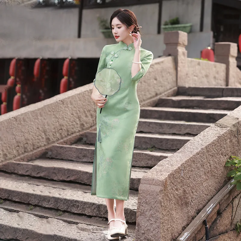 

Yourqipao Autumn Suede Embroidered Green Long Cheongsam Catwalk Show Retro Elegant Qipao Chinese Style Dress for Women Party