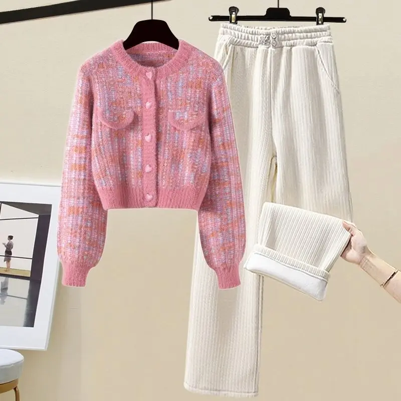 Autumn Winter Suit Women's Small Fragrance Style Fashion Short Cardigan Sweater Plus Plush Wide Leg Pants Two Piece Set
Autumn Winter Suit Women's Small Fragrance Style Fashion Short Cardigan Sweater Plus Plush Wide Leg Pants Two Piece Set