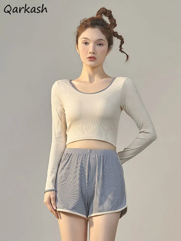 Комплект бикини для женщин 3 шт., модный пляжный купальник в стиле пэчворк, в Корейском стиле, Повседневная летняя пикантная Милая классическая одежда для девушек
Комплект бикини для женщин 3 шт., модный пляжный купальник в стиле пэчворк, в Корейском стиле, Повседневная летняя пикантная Милая классическая одежда для девушек