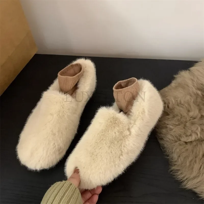 Mary Jane Fluffy Cotton Slippers for Women Winter Wear 2023 Winter Wool Lining Thickened Single Foot Comfortable Cotton Shoes
Mary Jane Fluffy Cotton Slippers for Women Winter Wear 2023 Winter Wool Lining Thickened Single Foot Comfortable Cotton Shoes