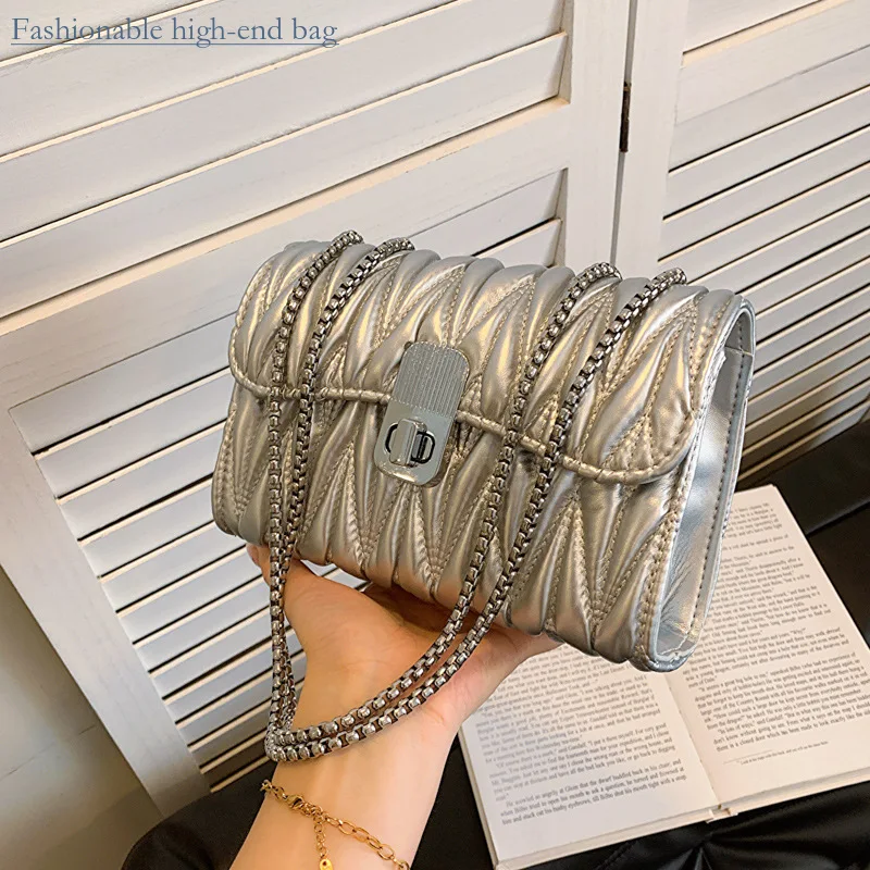 2024 New Women Summer Chain New Trendy and Versatile Crossbody Commuter One Shoulder Small Square Women's Bag Luxury
2024 New Women Summer Chain New Trendy and Versatile Crossbody Commuter One Shoulder Small Square Women's Bag Luxury