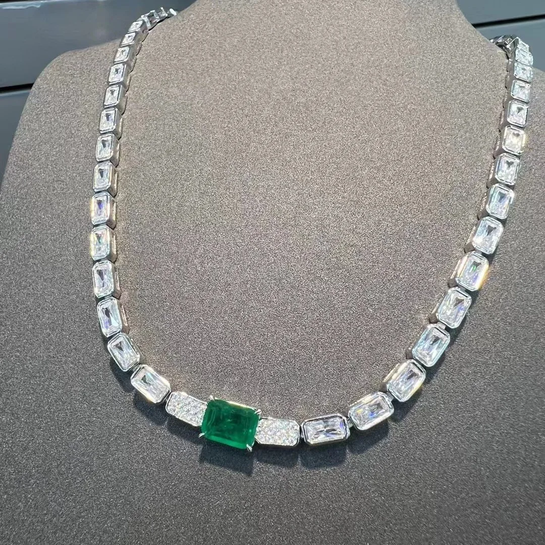 ZOCA Trendy 100% 925 Real Silver Emerald Emerald Lab Diamond Pendant Necklace for Women Charms Wedding Gifts Jewelry
ZOCA Trendy 100% 925 Real Silver Emerald Emerald Lab Diamond Pendant Necklace for Women Charms Wedding Gifts Jewelry